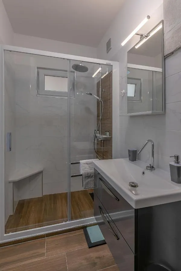 Arena Blue Dream - Modern Apartment With Terrace  Pula